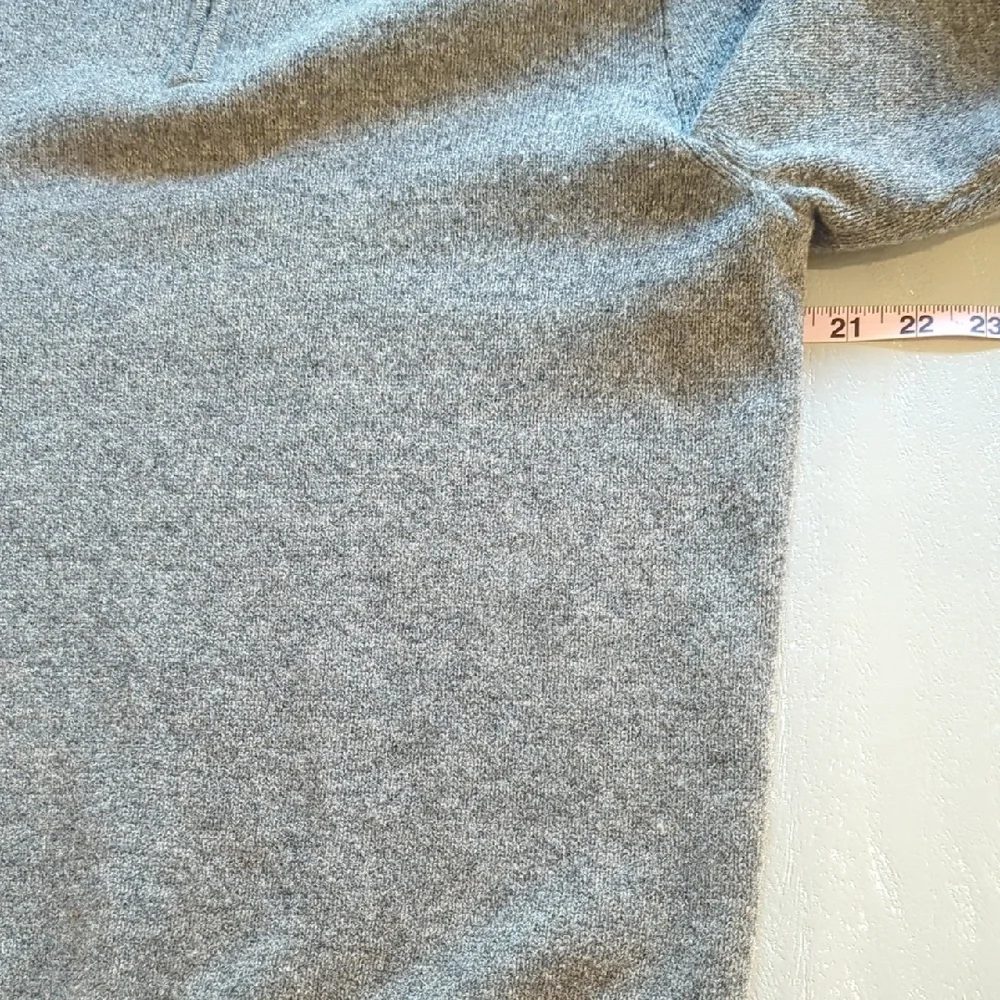 J. Crew Men's‎ 100% Lambswool 1/4 Zip Sweater Gray size Medium